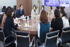 수원시 공공형어린이집 연합회 수익금 전달식6번 사진